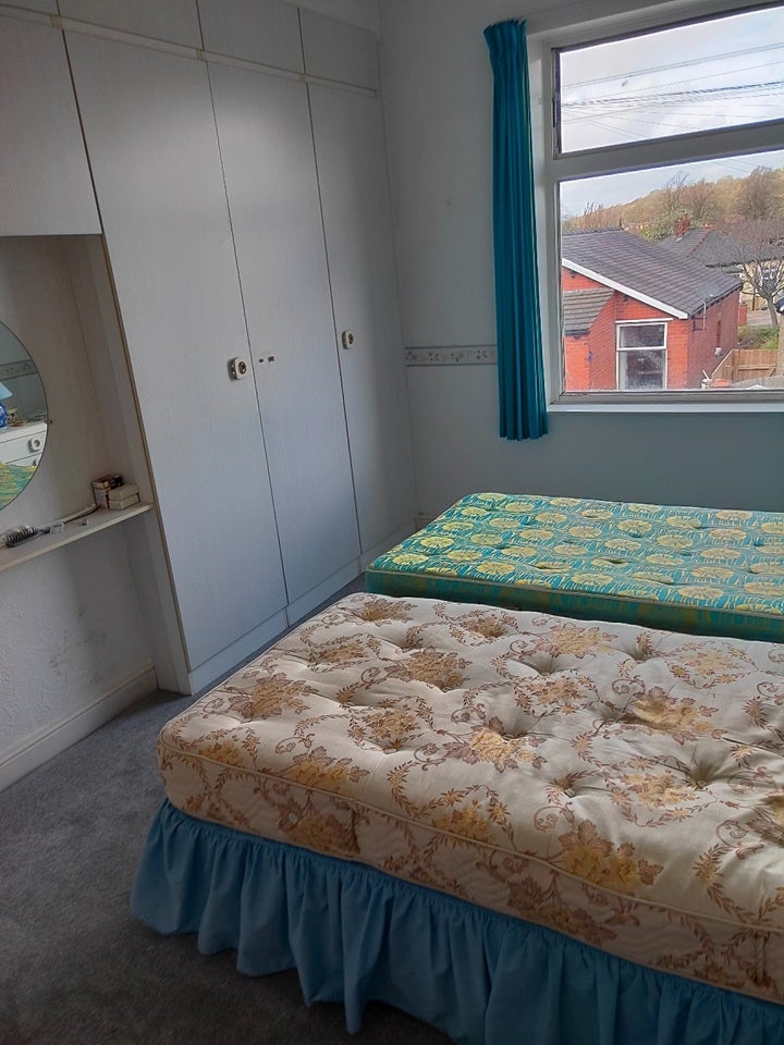 Room Moss Hall Road in Hyndburn
