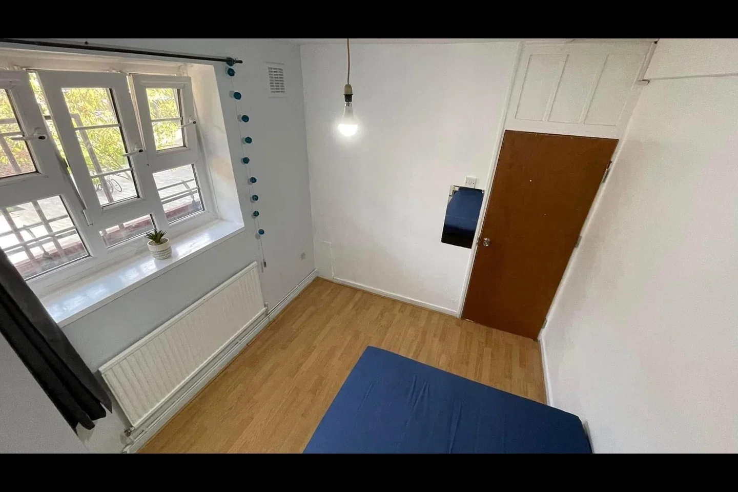 Room Ernest Street in Greater London