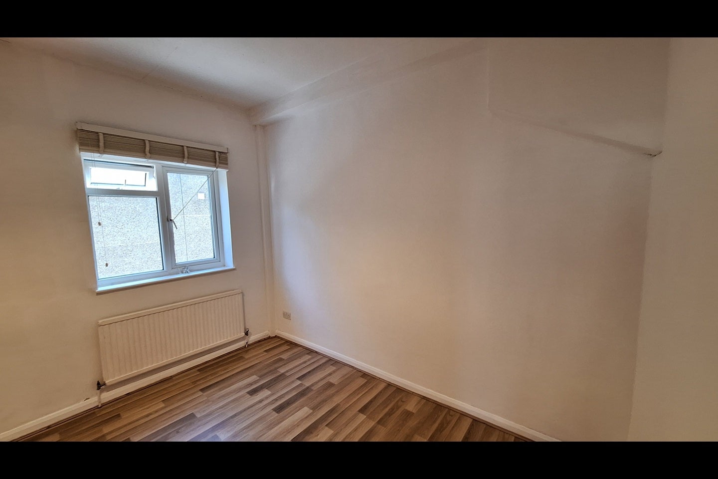 Flat Palace Grove in Greater London