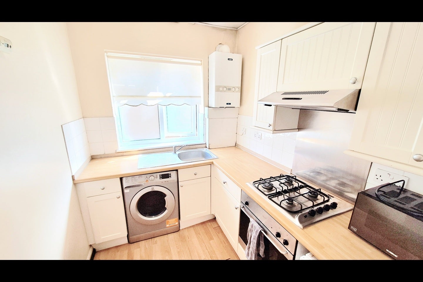 Flat Palace Grove in Greater London