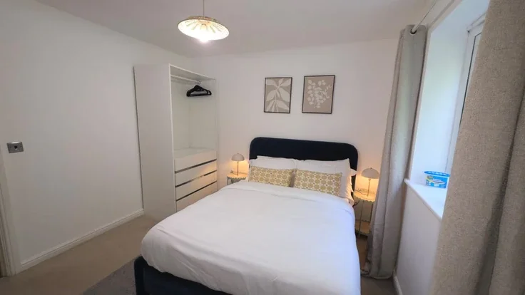 Flat Wyncliffe Gardens in Cardiff