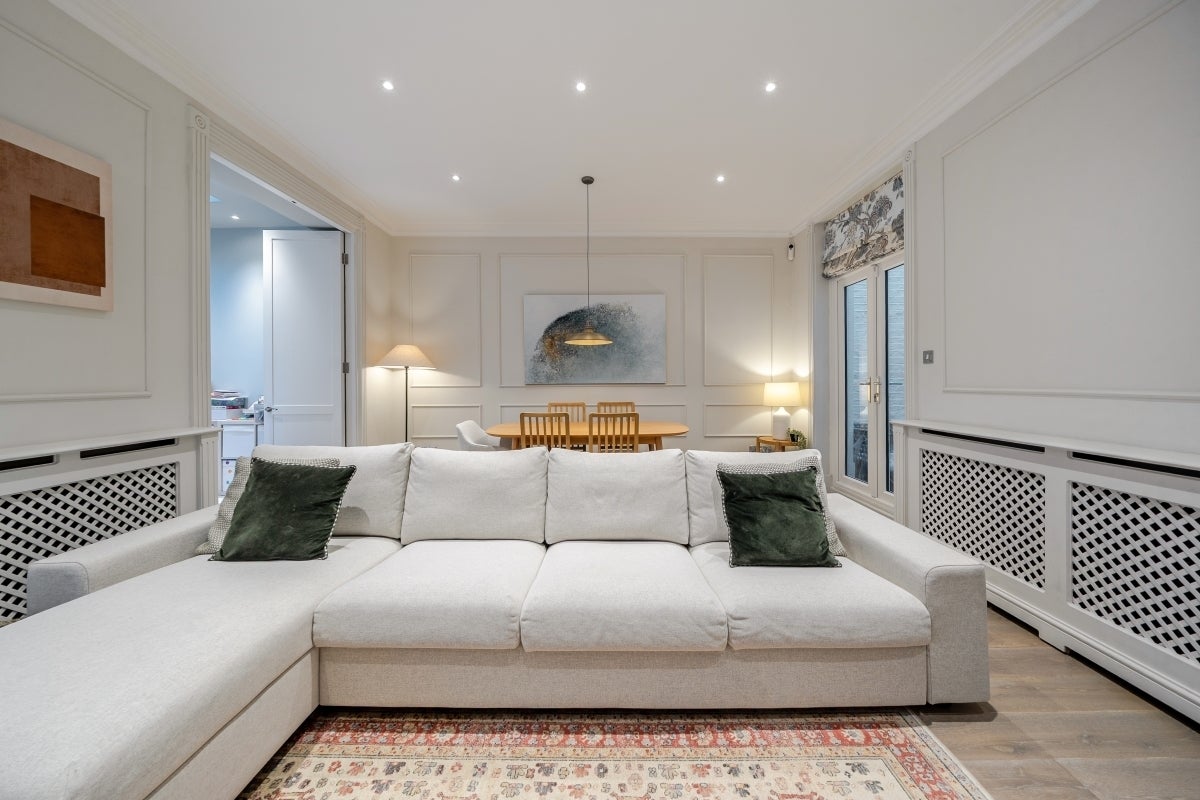 House Coleherne Mews in Greater London