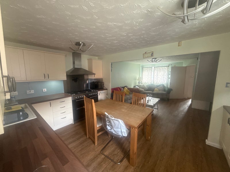 Room Lyndhurst Close in Coventry