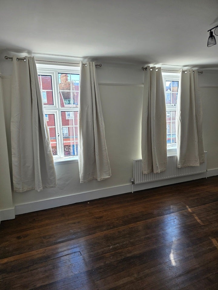 Flat Streatham Hill in Greater London