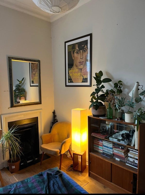 Room Renfrew Street in Glasgow