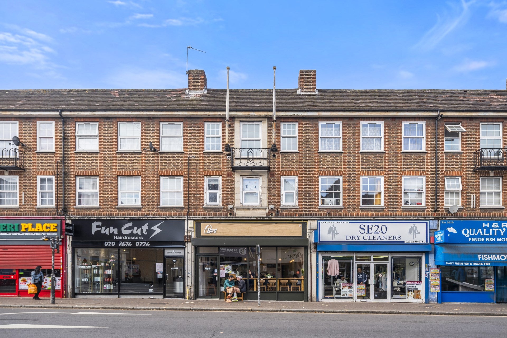 Flat High Street in Greater London