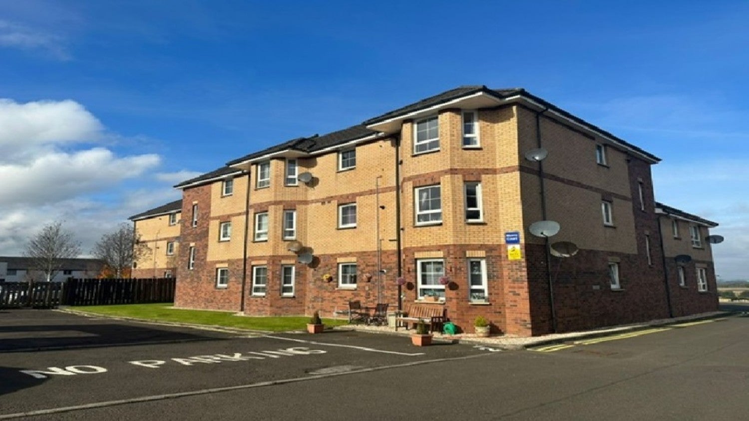 Flat West End in West Calder