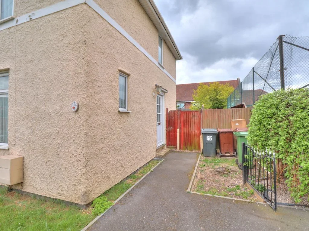 House Hewett Road in Greater London