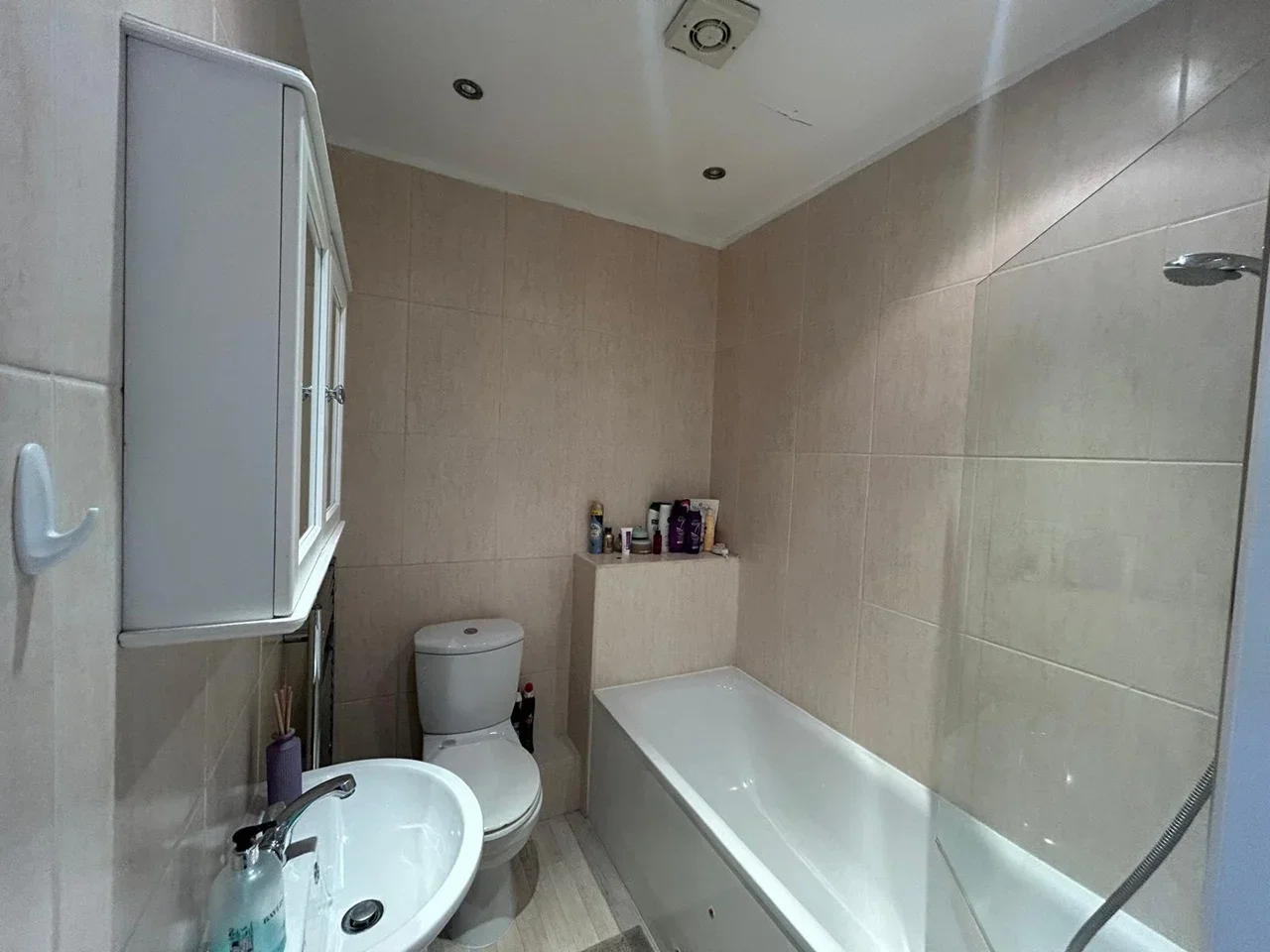 Flat Finchley Lane in Greater London
