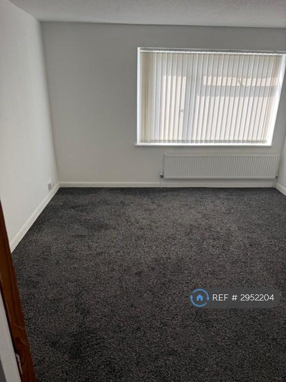 Room Trident Drive in Dunstable