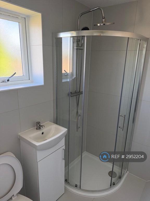 Room Trident Drive in Dunstable
