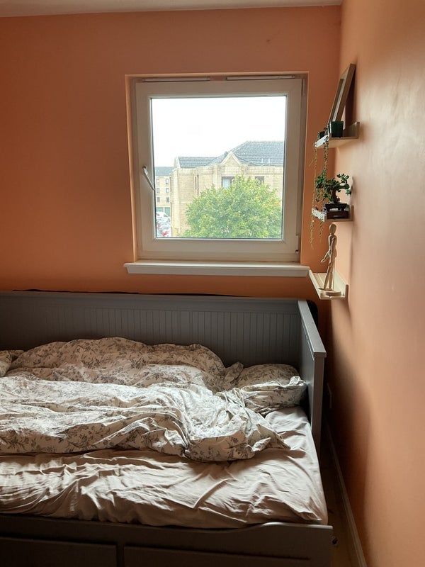 Room Mariners Wynd in Glasgow