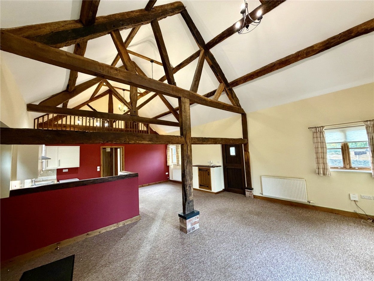 House B4568 in Llanwnnog