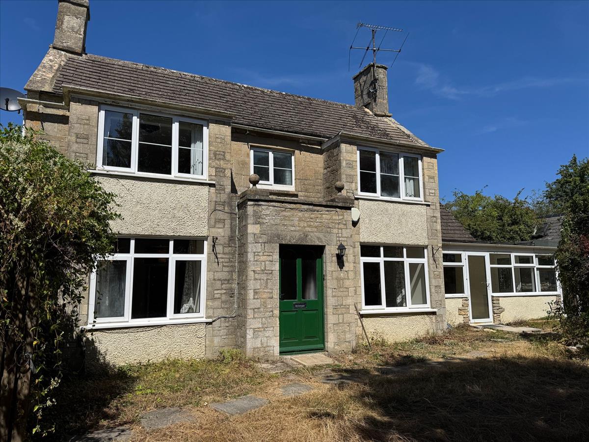 House Silver Street in Minety