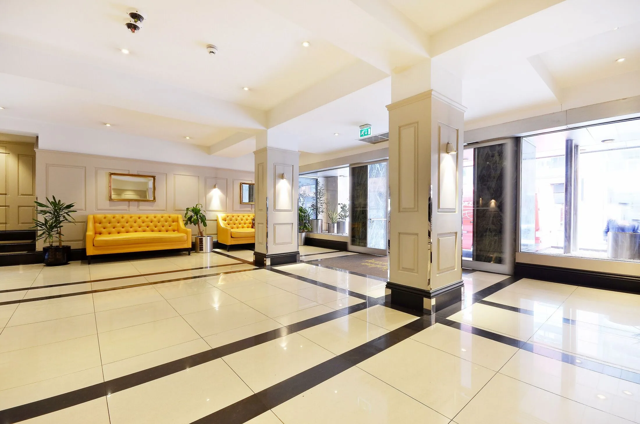 Flat Elystan Street in Greater London