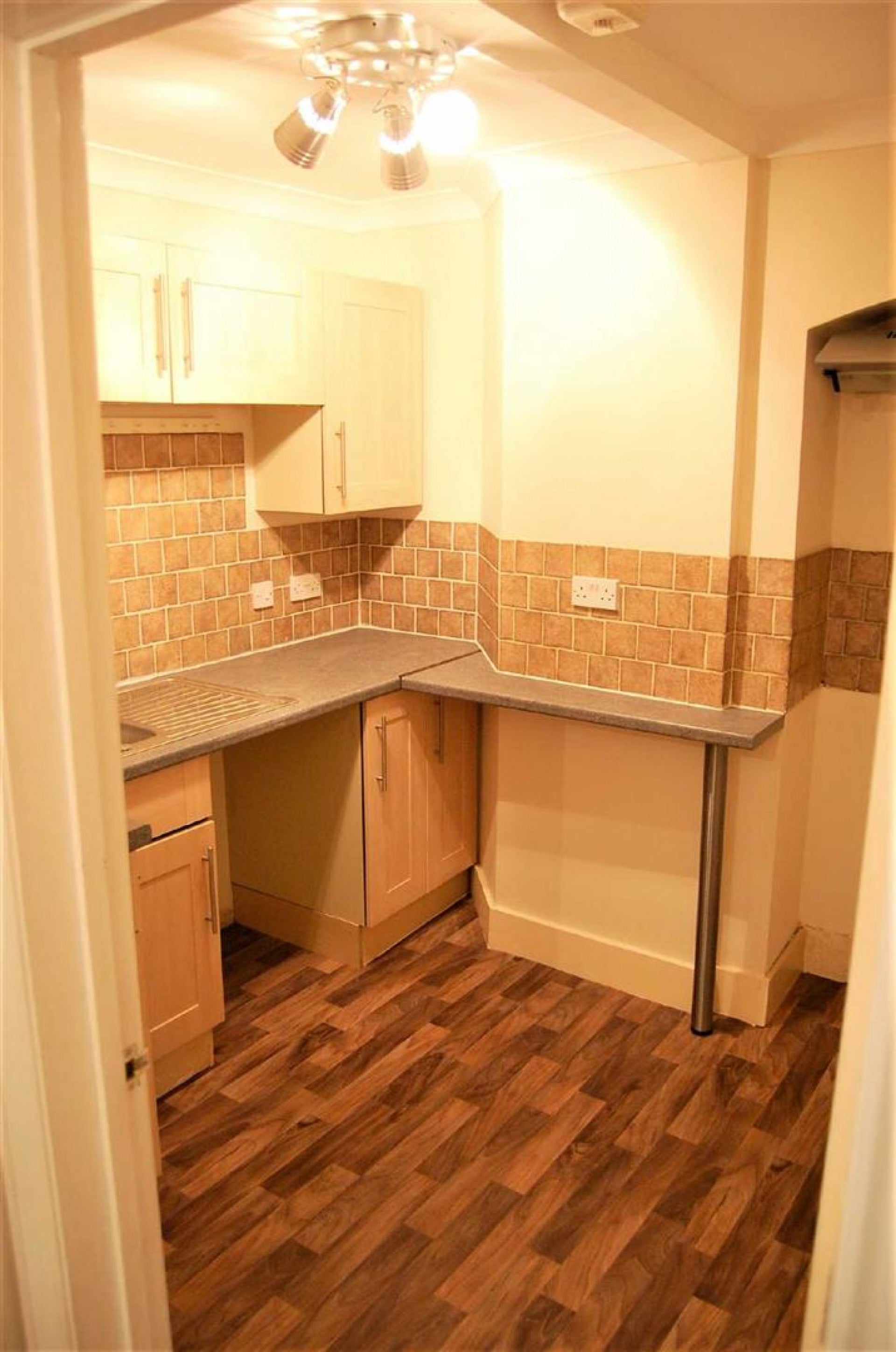 Flat The Broadway in Wealden