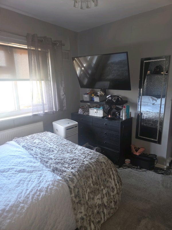 Room Monkswick Road in Harlow