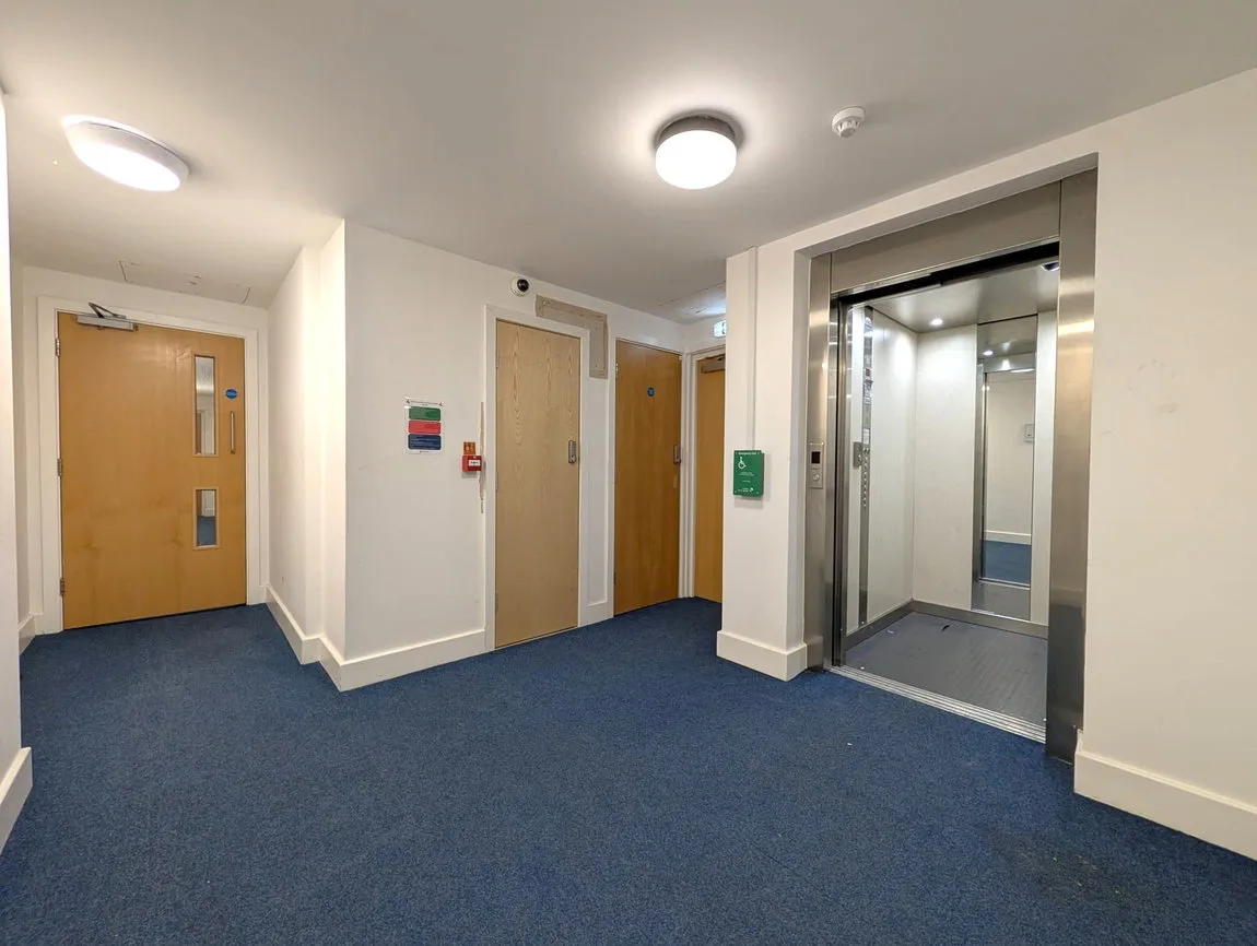 Flat Kingsway in Southport
