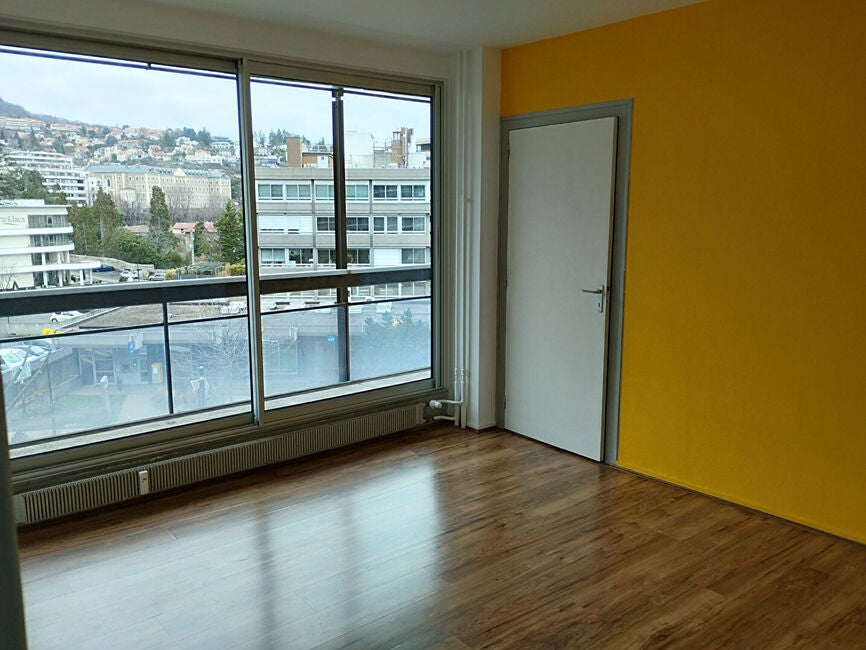Appartement Place du Grand Pavois à Clermont-Ferrand