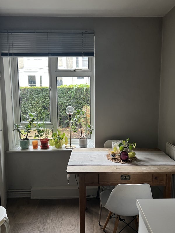 Room St Luke's Road in City of Westminster