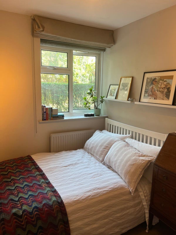 Room St Luke's Road in City of Westminster
