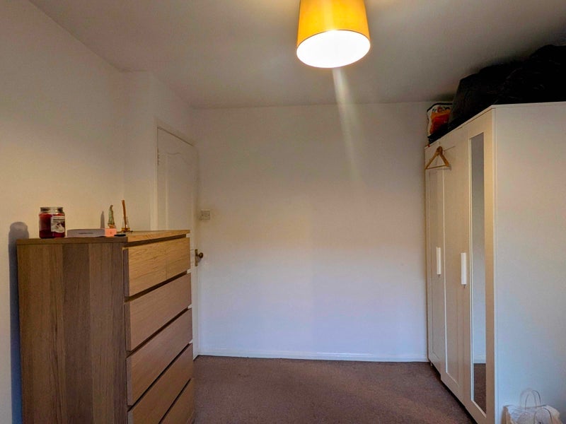 Room Finchley Park in Greater London