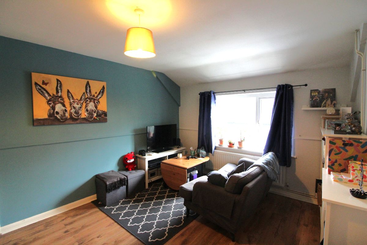 Flat Annesley Road in Ashfield