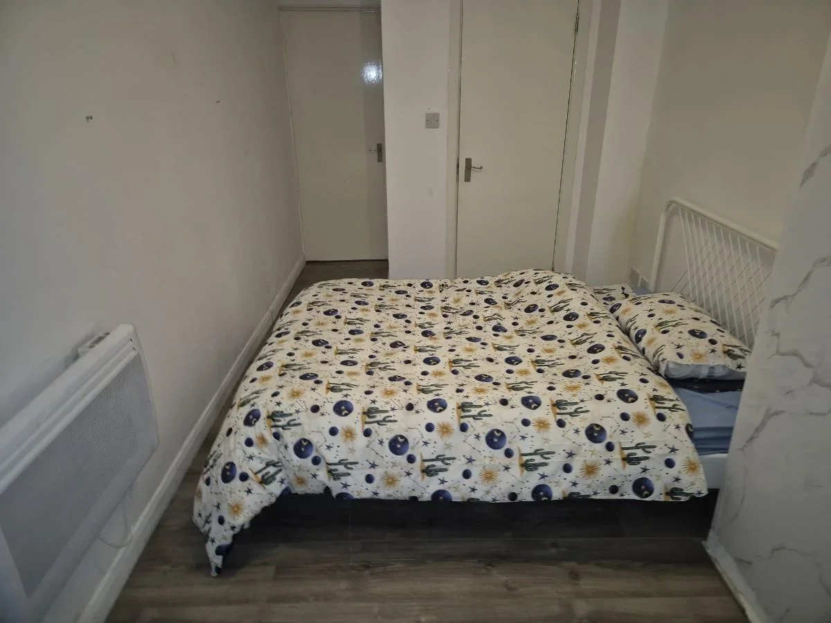 Flat Kilburn Lane in City of Westminster