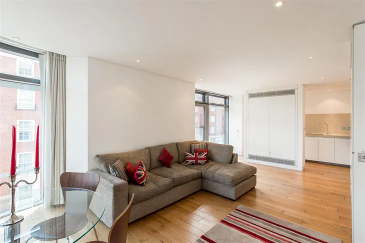 Flat Wallenberg Place in City of Westminster