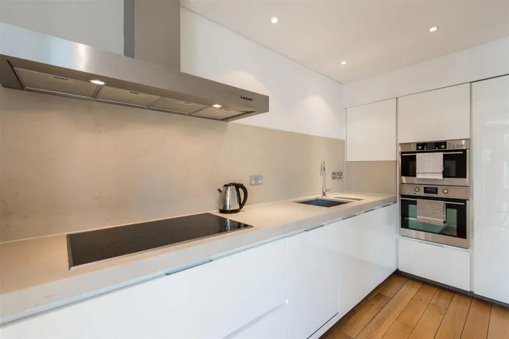 Flat Wallenberg Place in City of Westminster