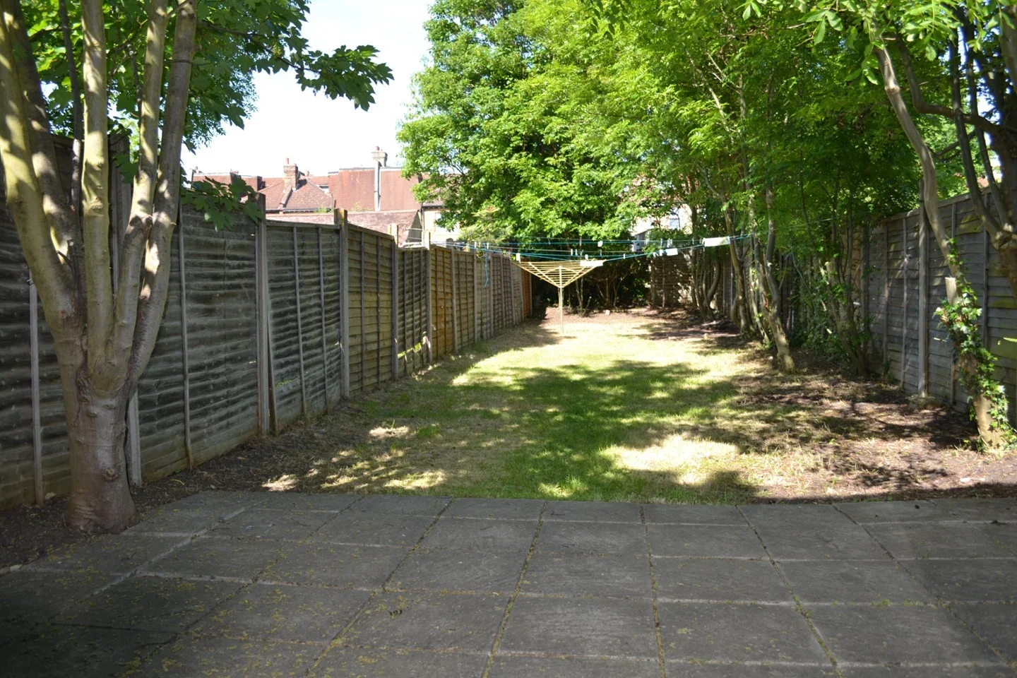 House Dalmeny Avenue in Greater London