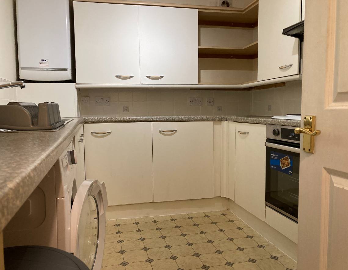 Flat Windmill Close in City of Edinburgh