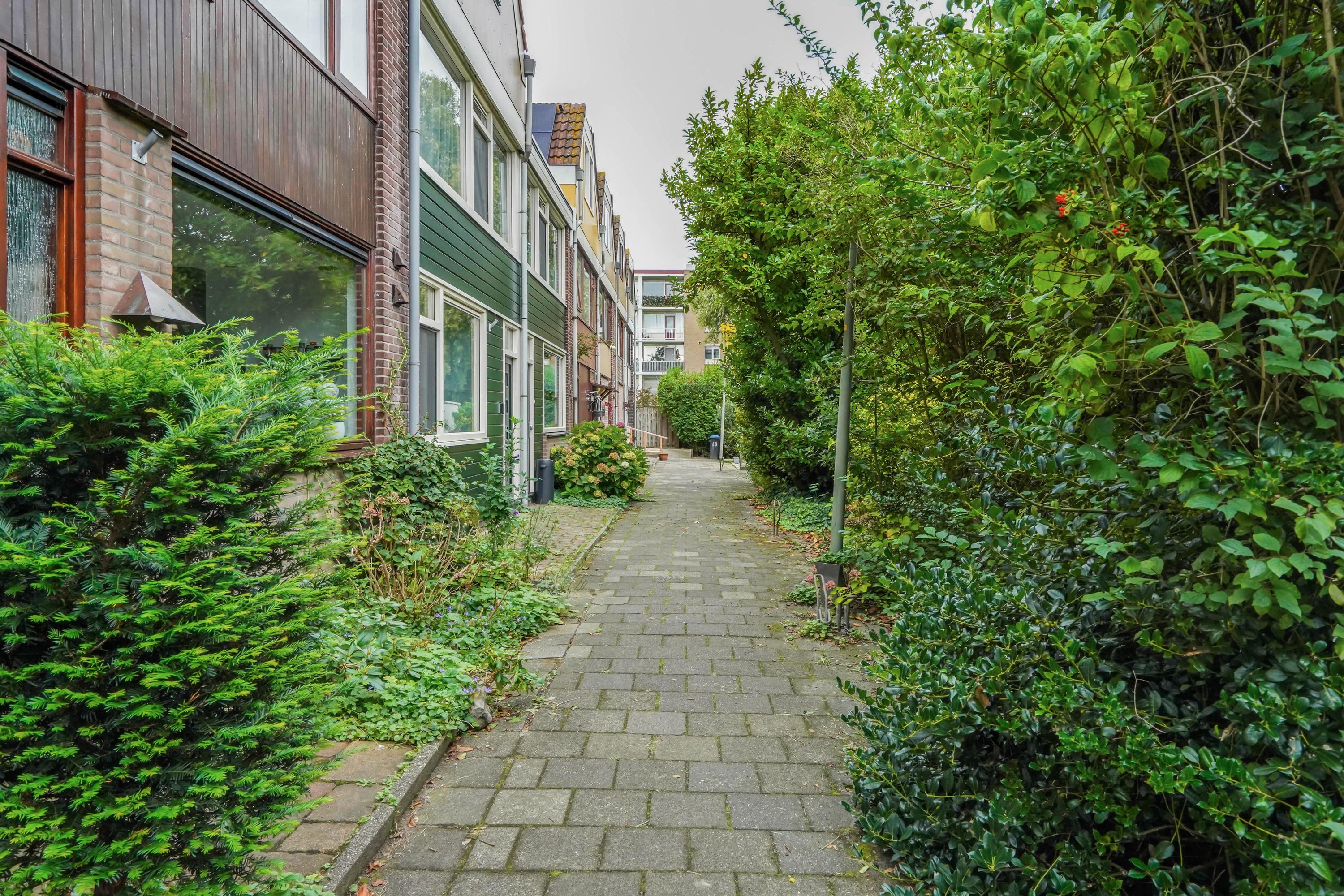 Tussenwoning te koop: Melis Stokelaan 24, Vlaardingen