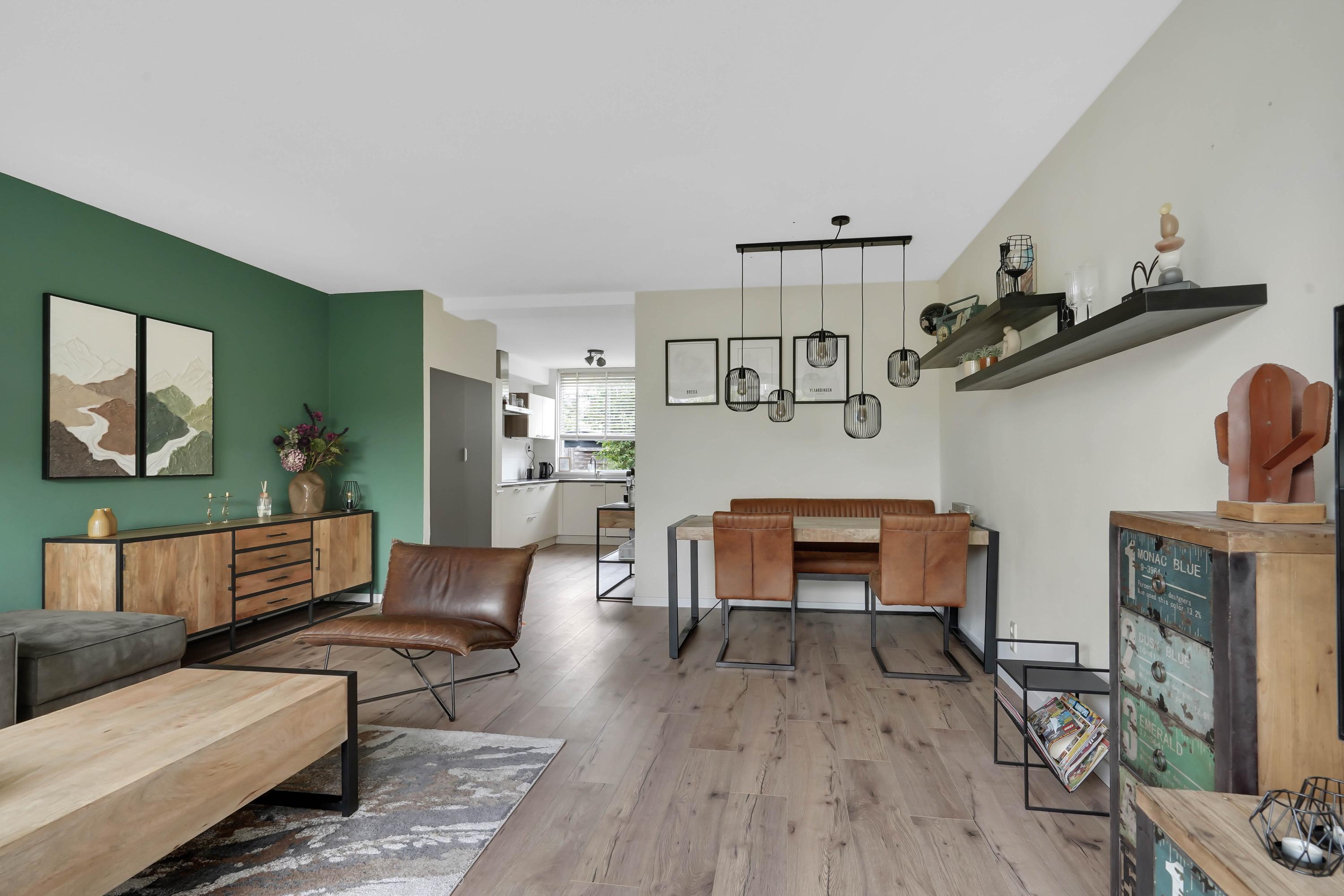 Tussenwoning te koop: Melis Stokelaan 24, Vlaardingen