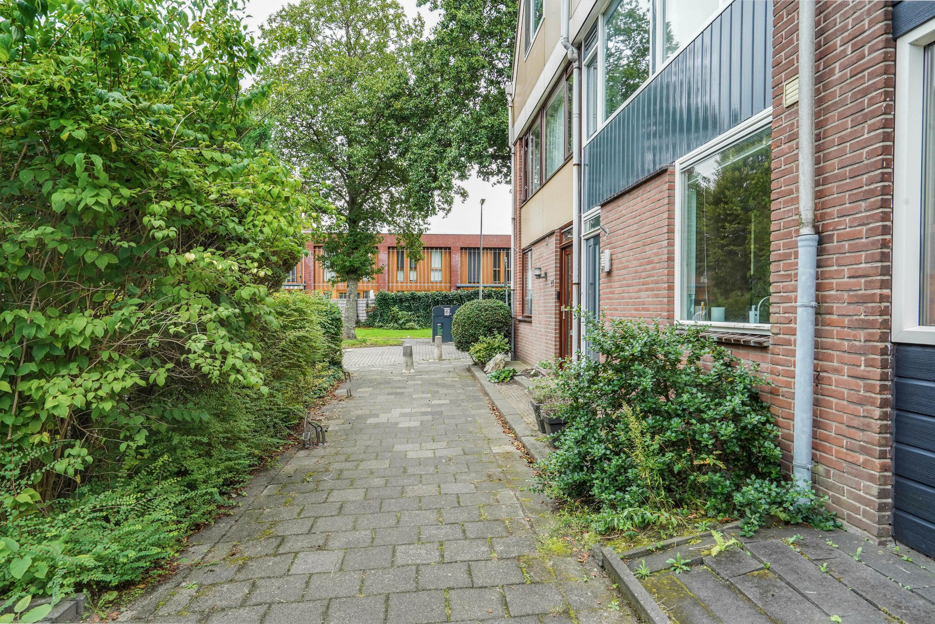 Tussenwoning te koop: Melis Stokelaan 24, Vlaardingen