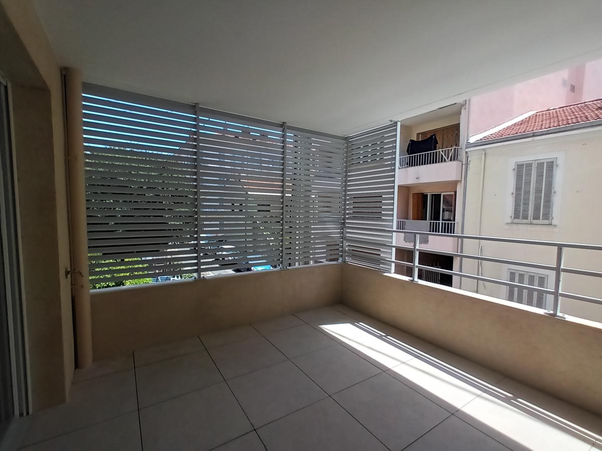 Appartement Avenue du 1er Bataillon de Choc à Toulon