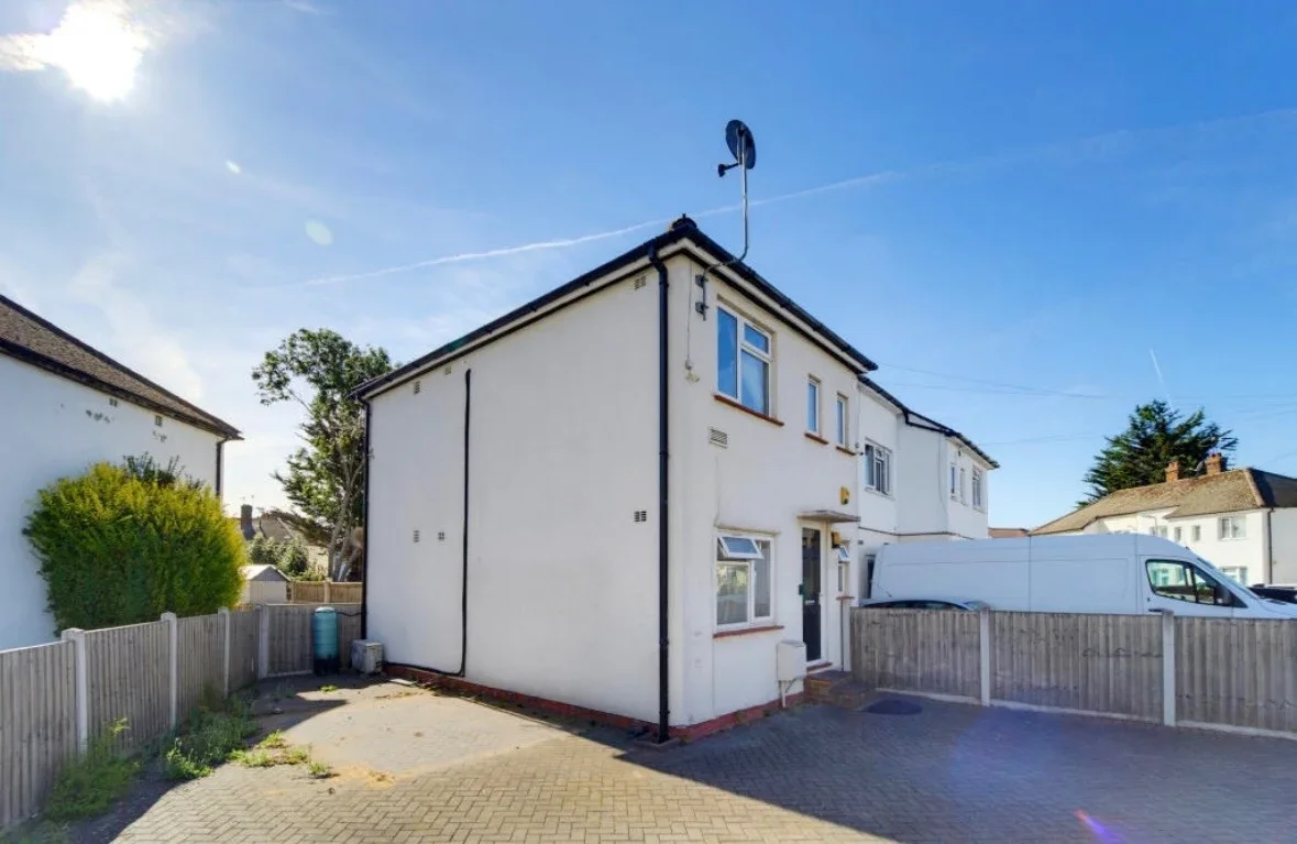 House The Crescent in Greater London