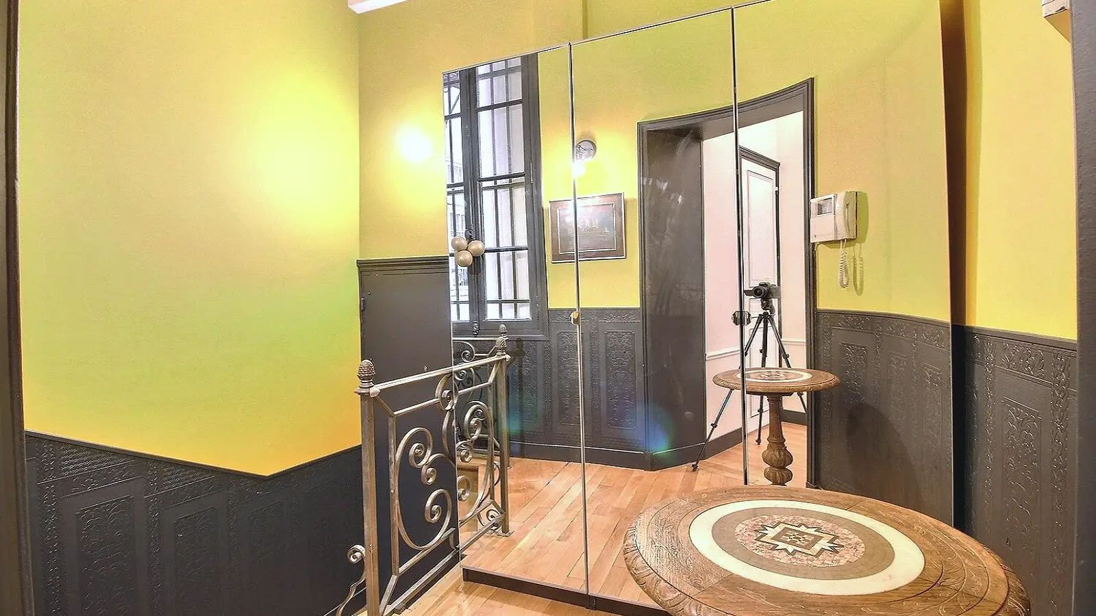 Flat Rue Frédéric Sauton in Paris