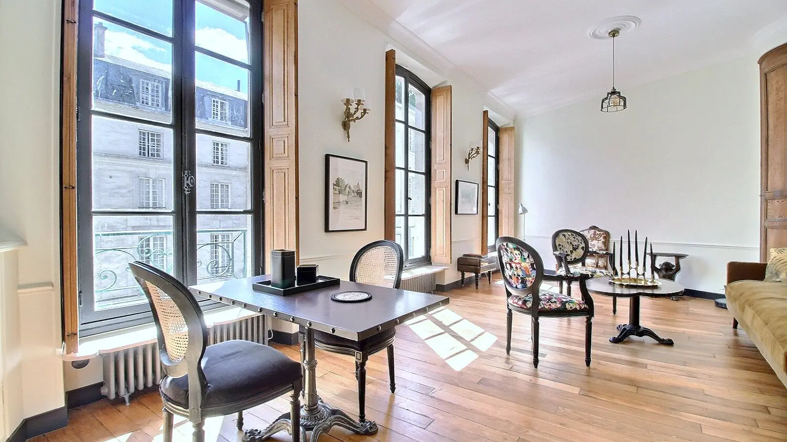 Flat Rue Frédéric Sauton in Paris