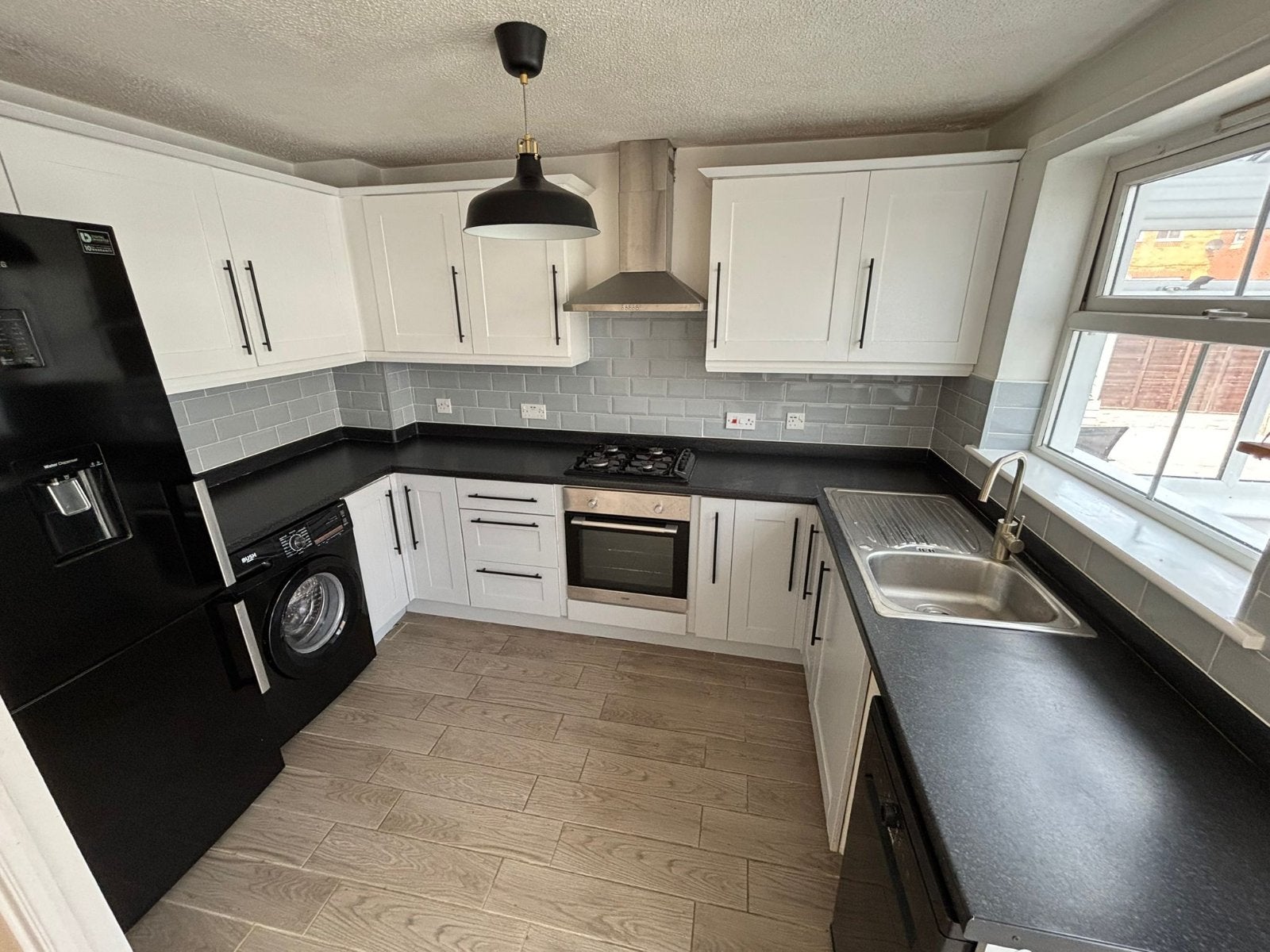 House Charnwood Close in Hull