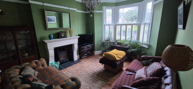 Room Rawden Place in Cardiff