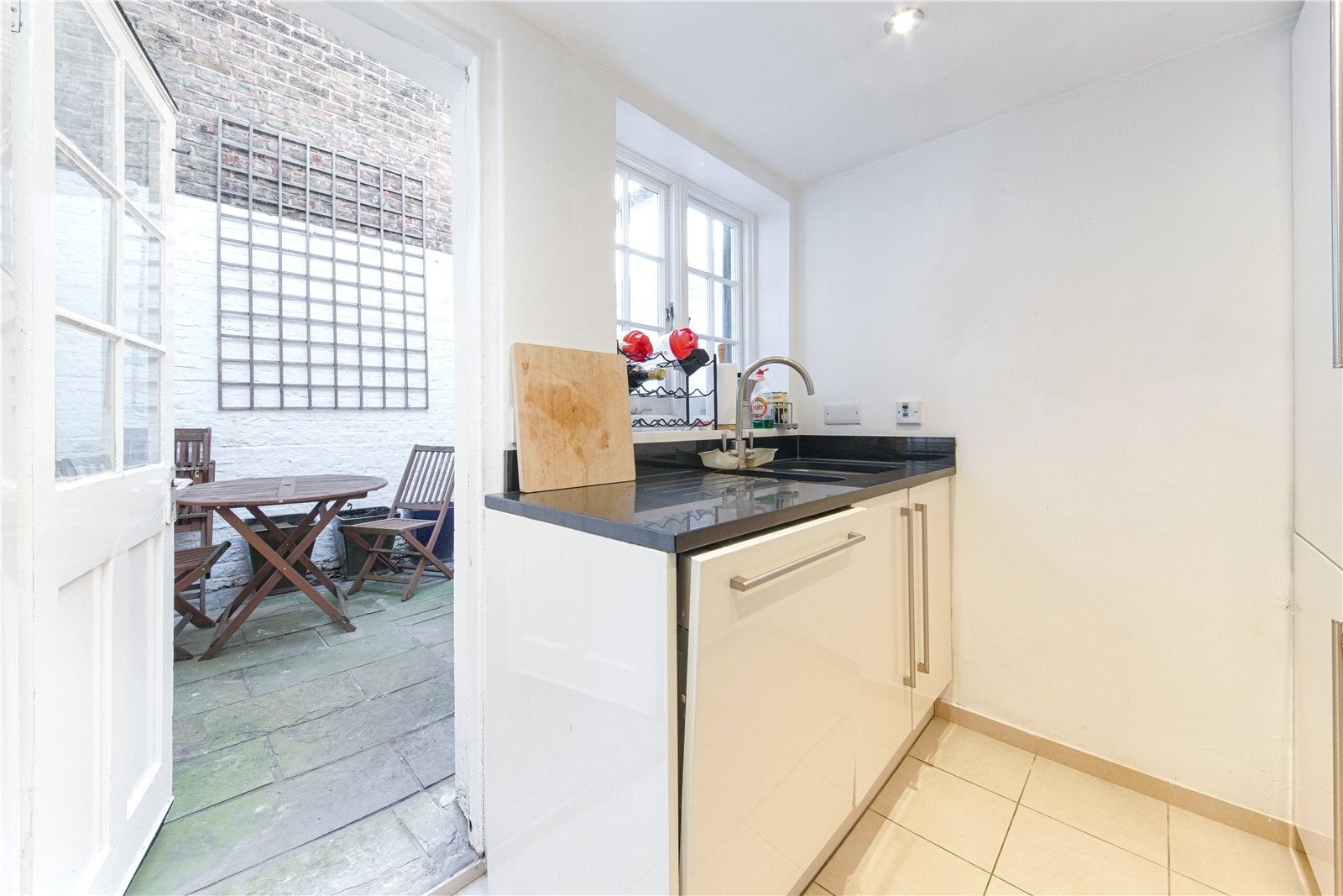 House Rector Street in Greater London