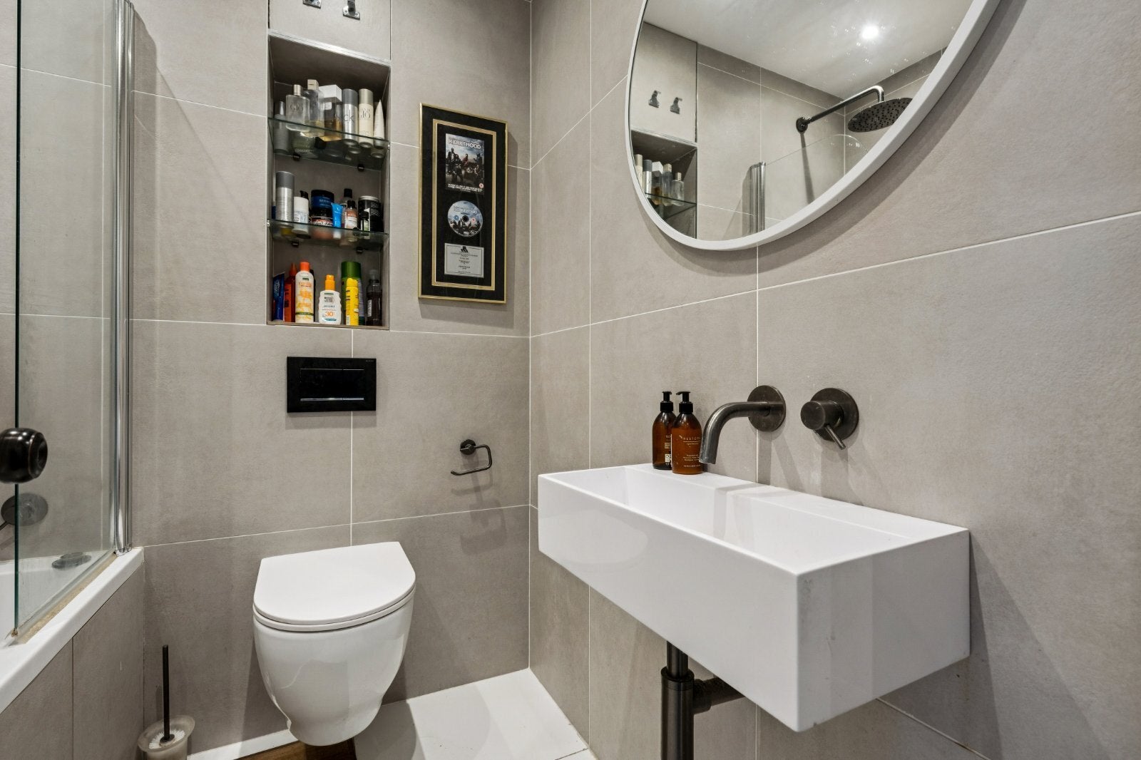 Flat Durham Terrace in City of Westminster