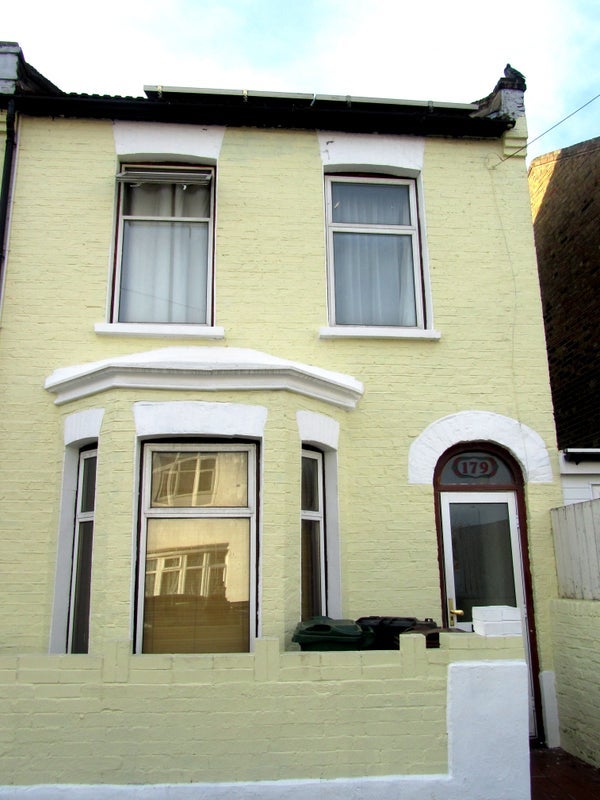 Room Ashville Road in Greater London