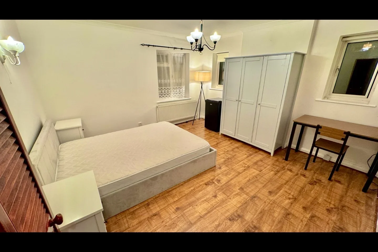 Room Kenton Lane in Greater London