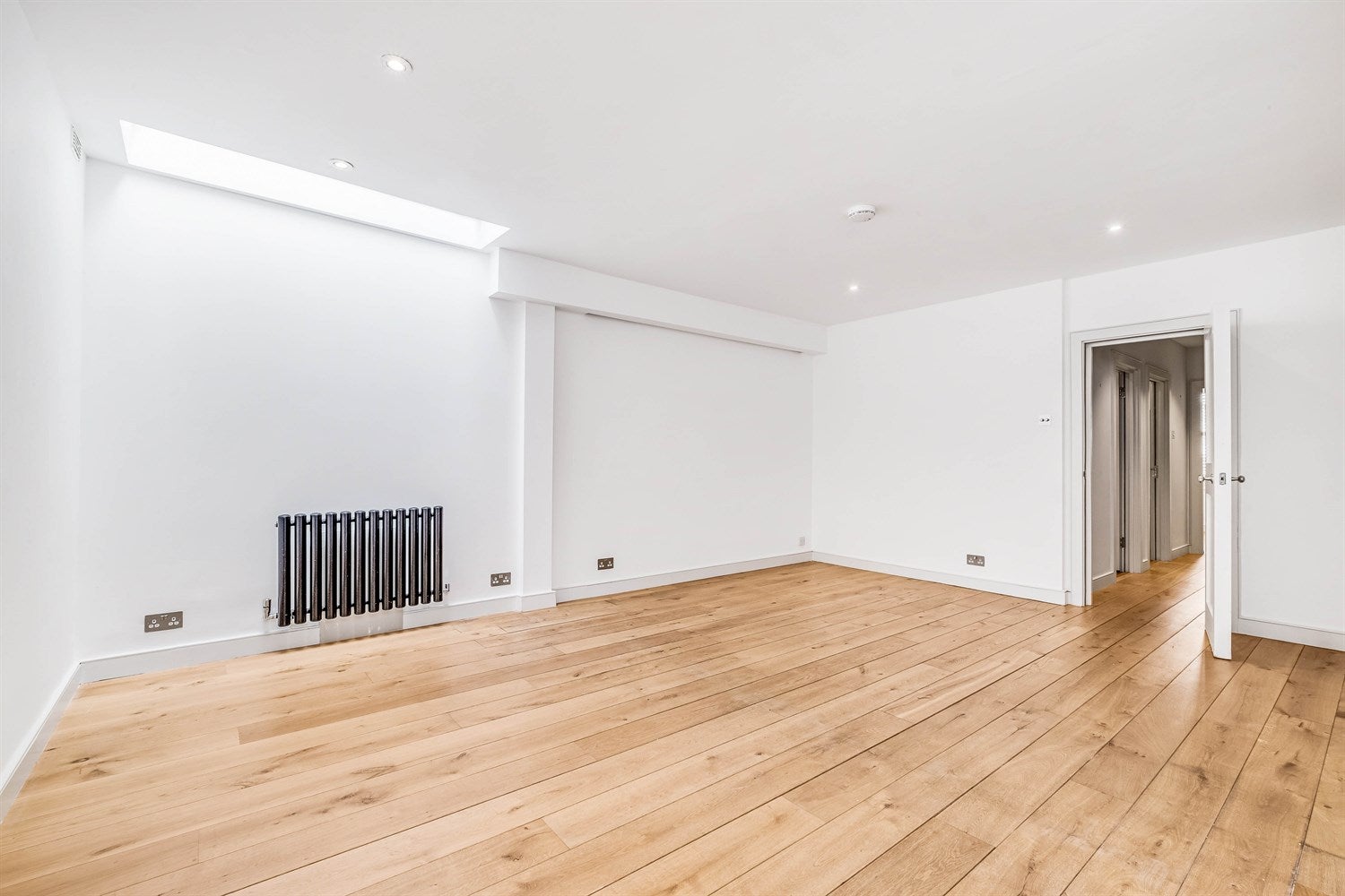 House Radnor Walk in Greater London