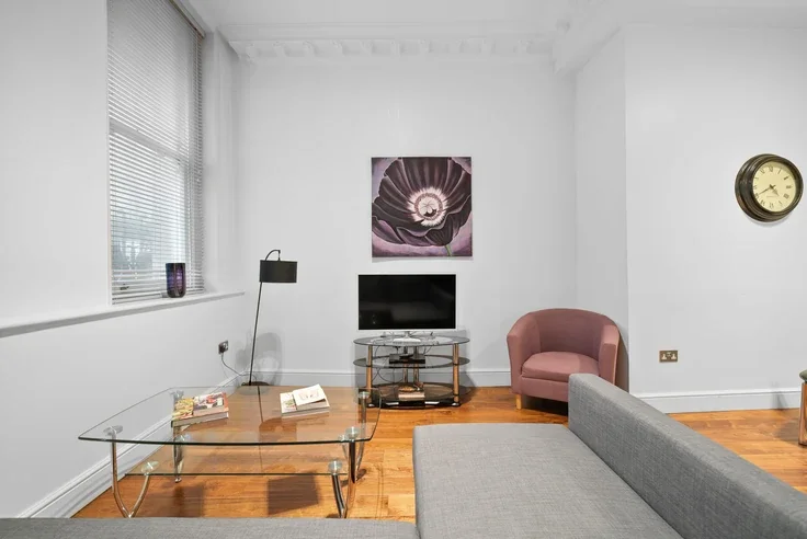 Flat Bishopsgate in City of London