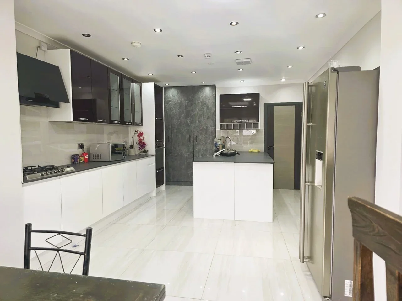 Room Station Parade in Greater London