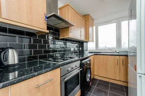 Flat Vereker Road in Greater London