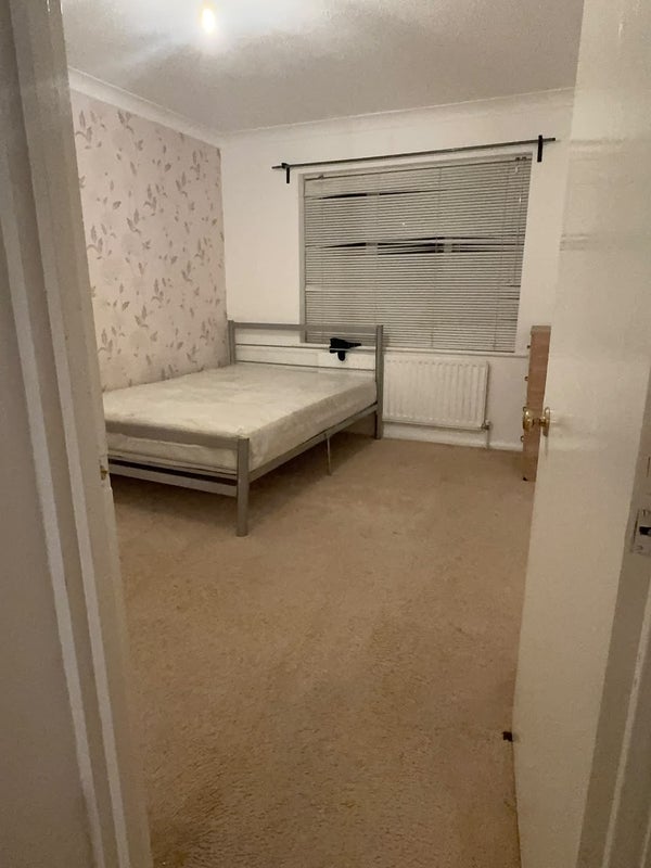 Room Reedham Drive in Greater London